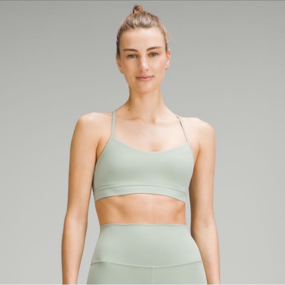 Lululemon Flow Y Nulu Sports Bra